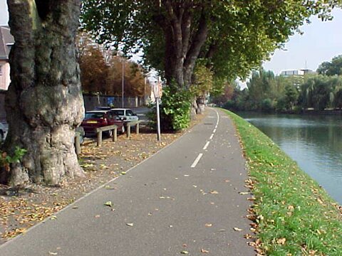 Some bike paths in Strasbourg run along canals.
