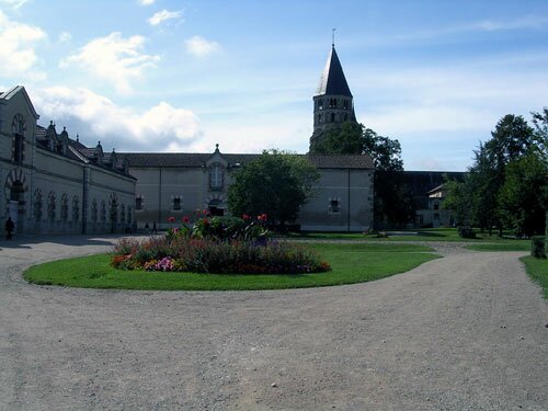 Photo of Les Haras Nationaux in Cluny.