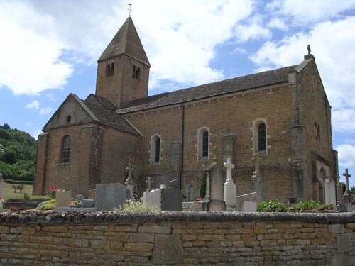 La Chapelle sous Brancion village church