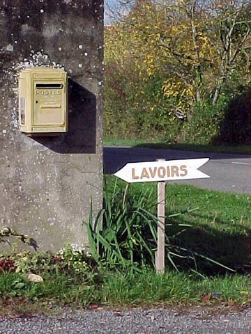 Sign to the Lavoirs of Nogent