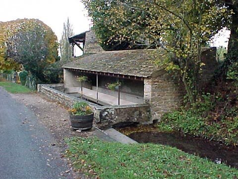West view of the Lavoir of the village of La Chapelle sous Brancion