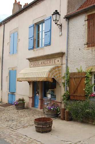 A boulangerie (bakery) in the village of Mont Saint Vincent.