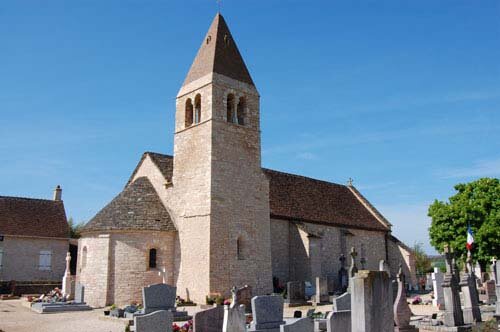 Photo of the church of Saint Victor in France.
