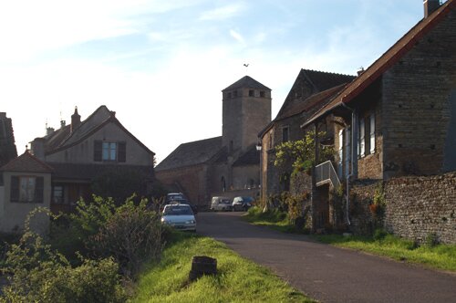 Photo of the village church in Saint-Clément-sur-Guye.