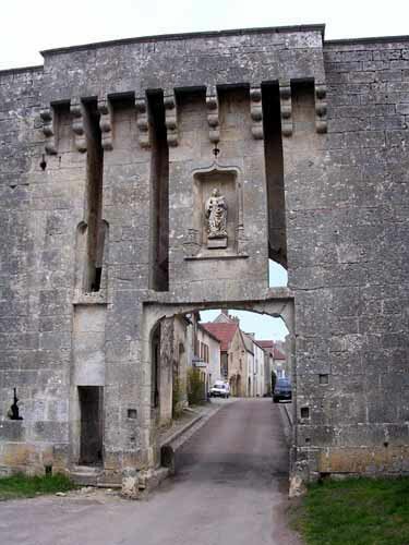 Flavigny-sur-Ozerain Village Gate