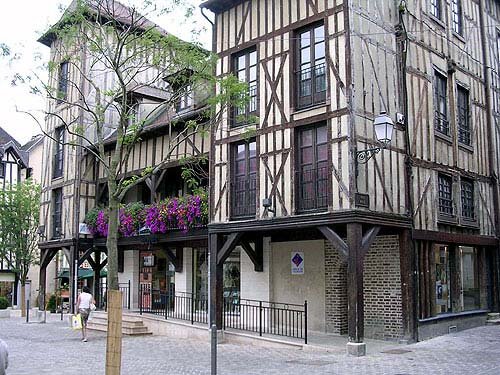 Troyes Tourist Office